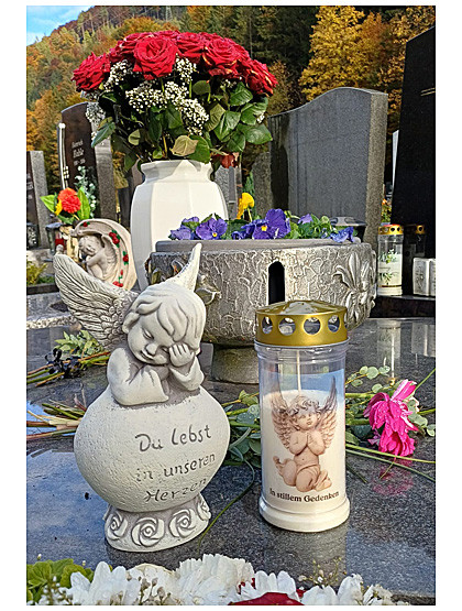 Grabengel und Grabkerze im Set